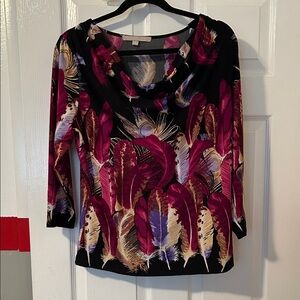 Elegant Feather Pattern Blouse in Burgundy and Black
